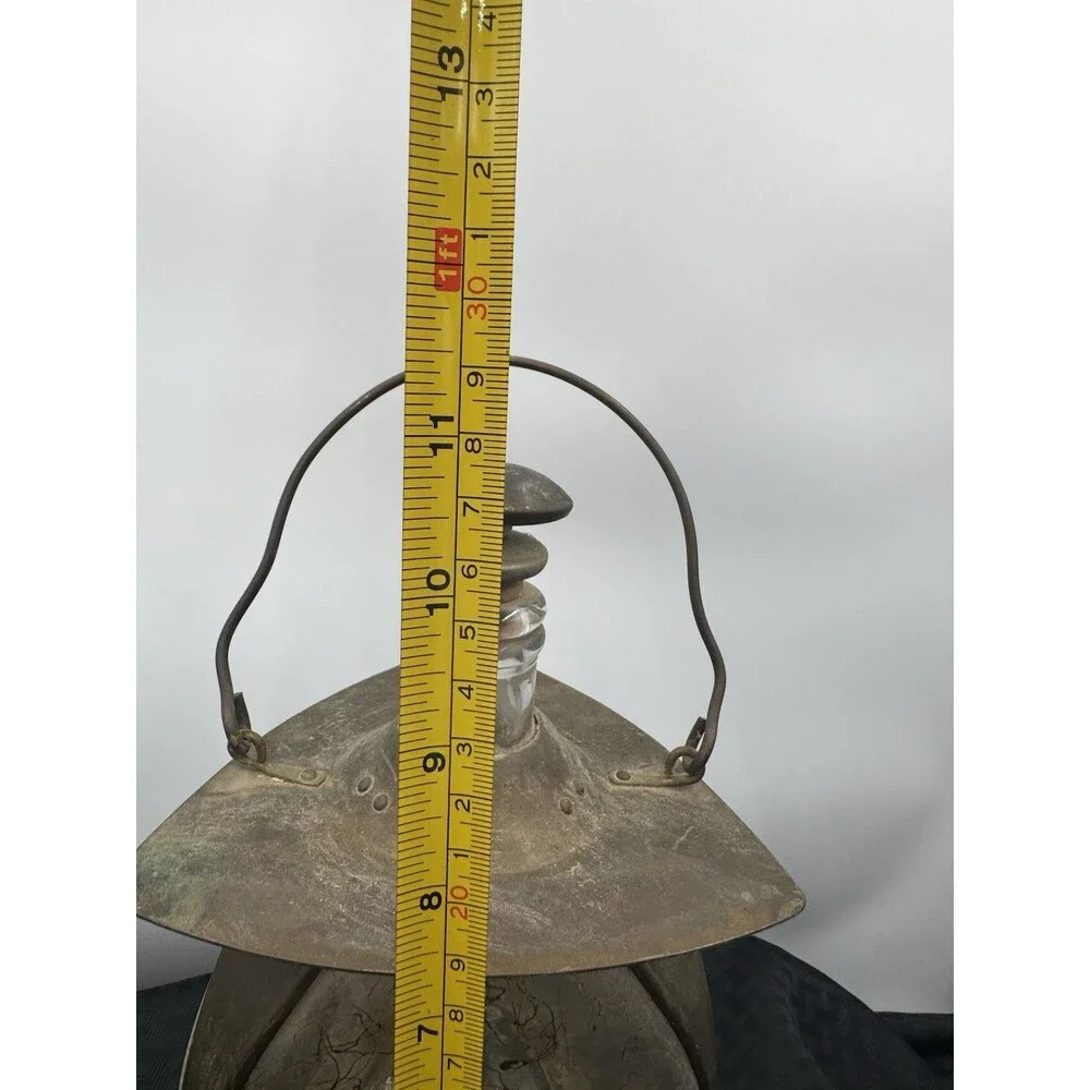 LIPPER & MANN LIQUOR DECANTER MUSIC BOX